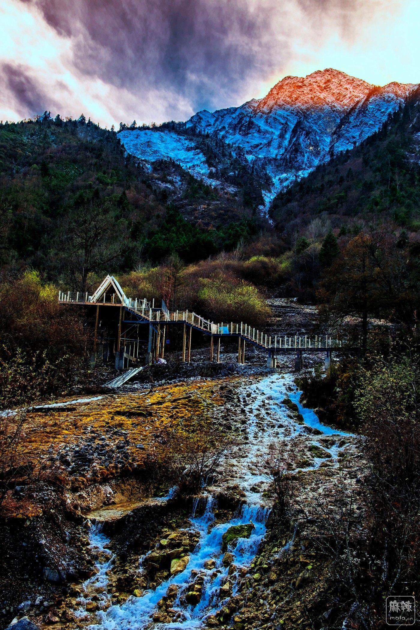 走马观平武白马藏族扒昔加寨